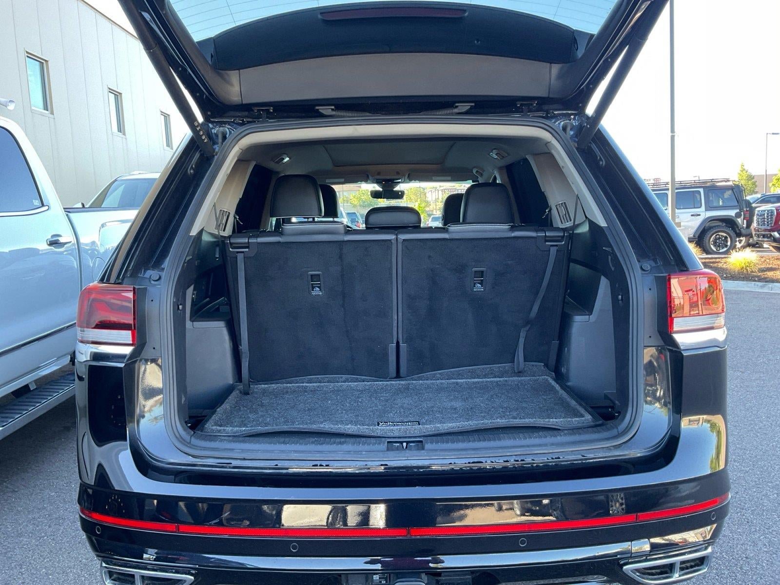 Used 2024 Volkswagen Atlas SEL Premium R-Line AWD/4WD image 20