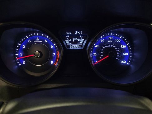 Used 2016 Hyundai Elantra SE FWD image 23