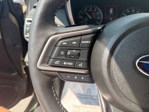 Used 2025 Subaru Outback Limited AWD/4WD image 19