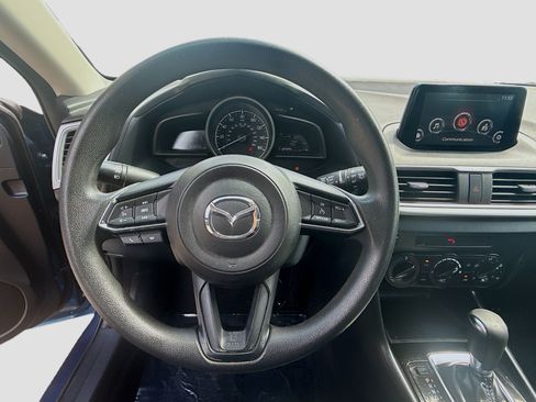 Used 2018 MAZDA MAZDA3 Sport FWD image 7