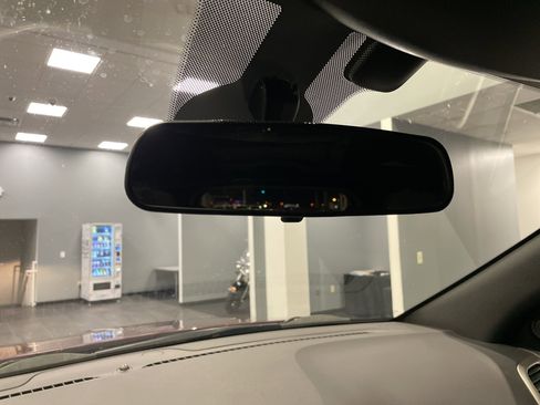 Used 2020 Jeep Grand Cherokee Laredo image 27