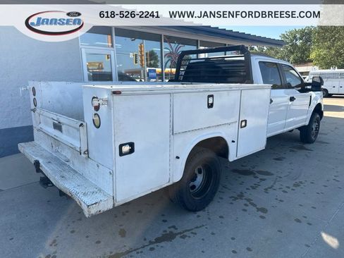 Used 2017 Ford F350 XL w/ Power Equipment Group AWD/4WD image 2