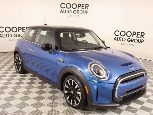 Used 2024 MINI Cooper SE FWD image 1
