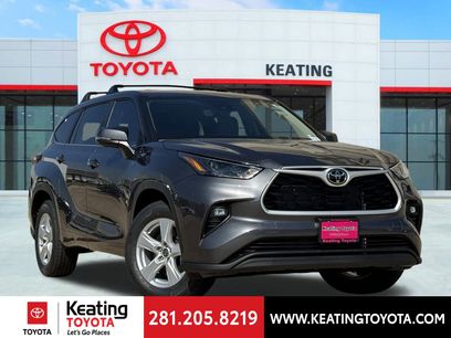 New 2025 Toyota Highlander LE