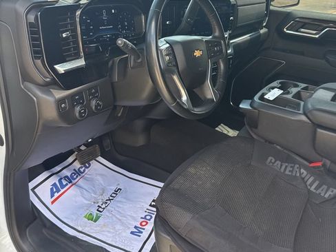 Used 2023 Chevrolet Silverado 1500 LT w/ Protection Package AWD/4WD image 6
