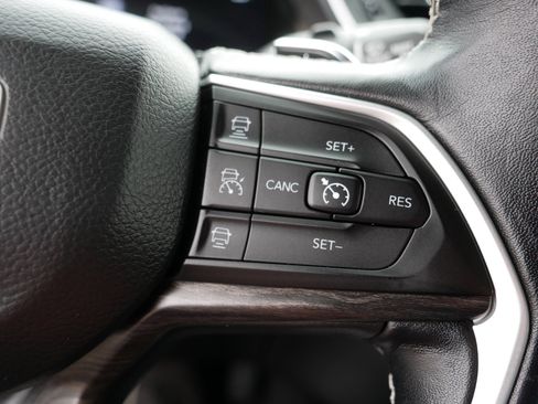 Used 2022 Jeep Grand Cherokee L Limited w/ MOPAR Finishing Package image 29