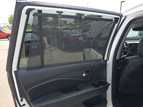 Used 2022 Honda Pilot Elite image 16