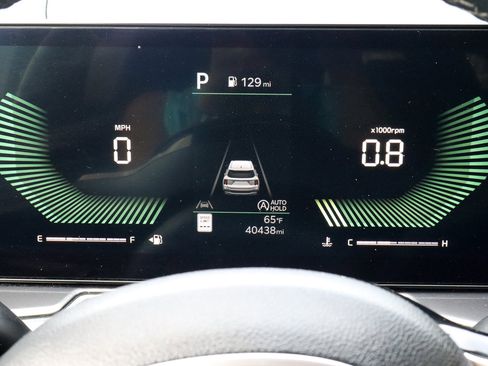 Used 2024 Kia Sorento S image 33