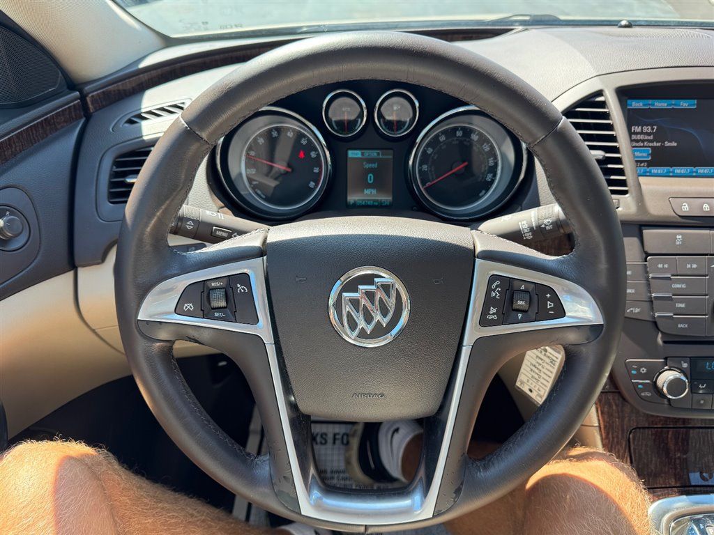 Used 2013 Buick Regal Leather FWD image 11