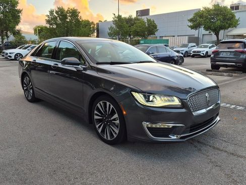 Used 2020 Lincoln MKZ Reserve FWD image 3