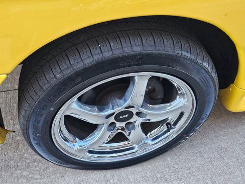 Used 1995 Ford Mustang GT image 25