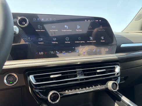 New 2026 Chevrolet Traverse High Country w/ LPO, Floor Liner Package AWD/4WD image 23
