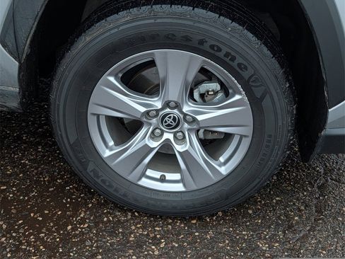 Used 2022 Toyota RAV4 XLE w/ Convenience Package image 7