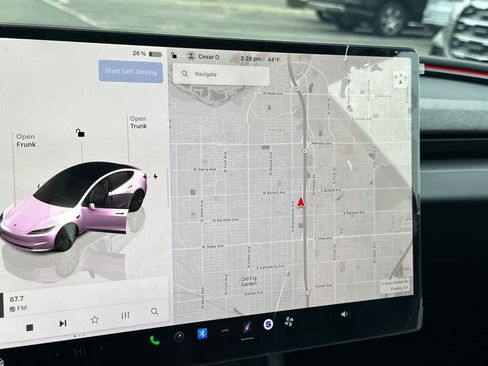 Used 2025 Tesla Model 3 image 18