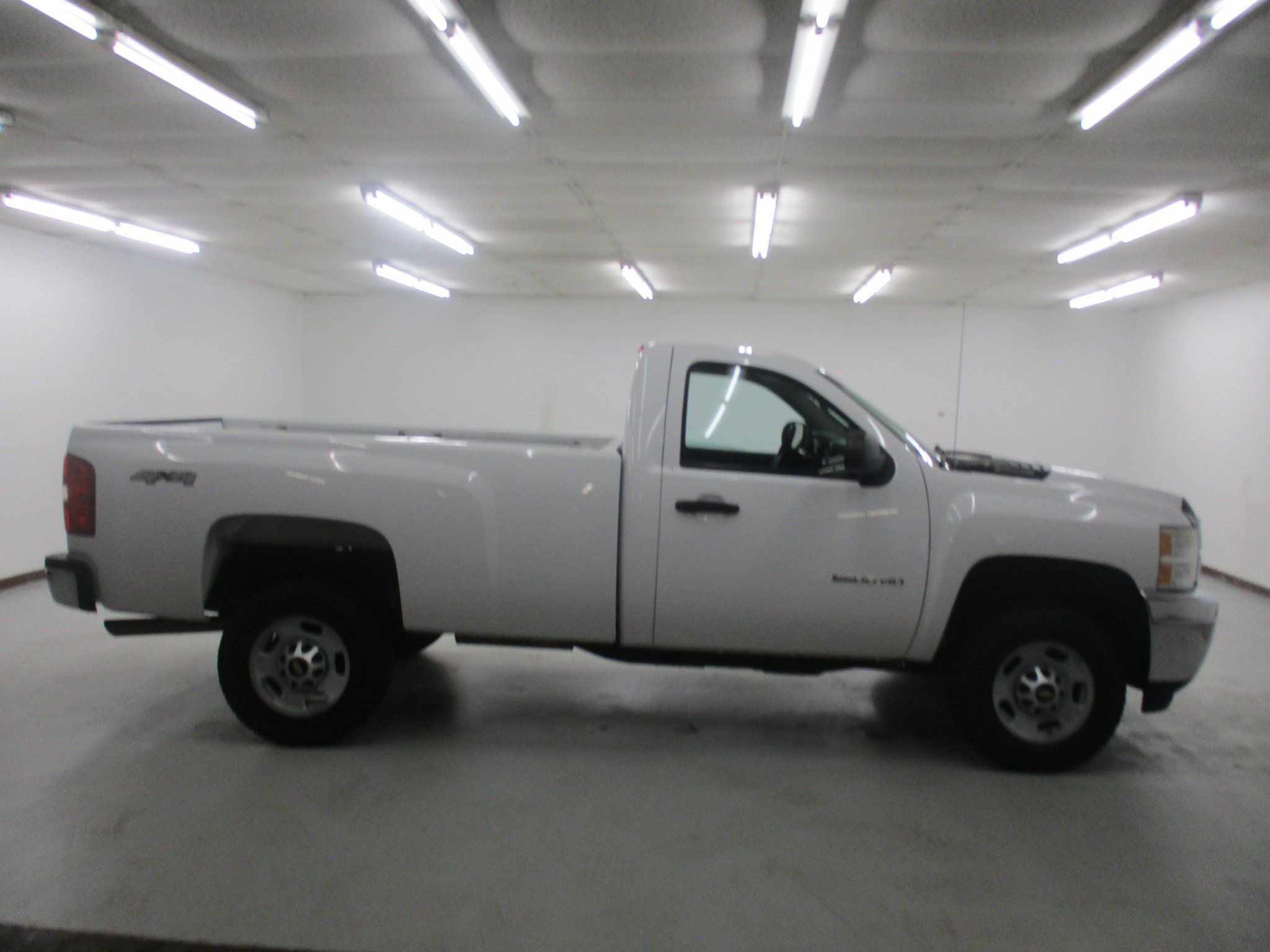 Used 2014 Chevrolet Silverado 2500 W/T AWD/4WD image 7