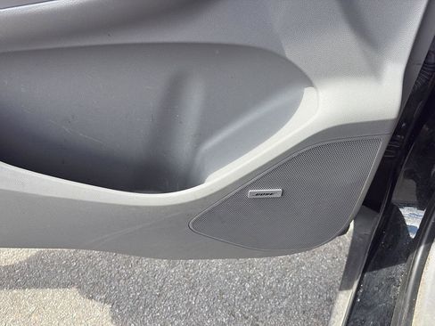 Used 2022 Chevrolet Bolt EUV Premier w/ Sun & Sound Package image 22