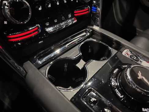 Used 2020 Rolls-Royce Cullinan image 40