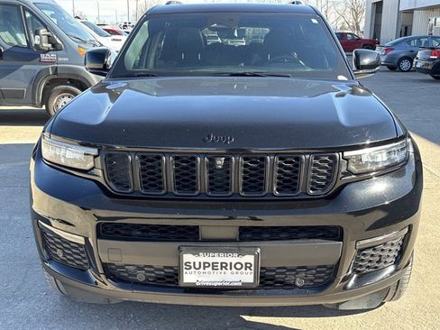 Used 2024 Jeep Grand Cherokee L Limited w/ Luxury Tech Group II image 11