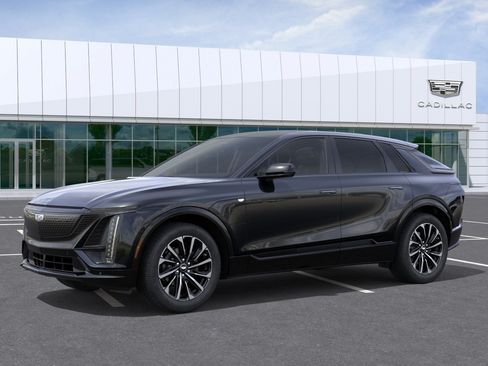 New 2026 Cadillac Lyriq Sport RWD image 3