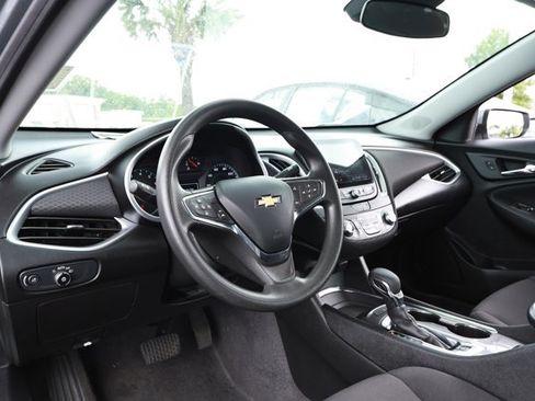 Used 2023 Chevrolet Malibu LT FWD image 22