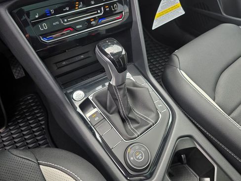 New 2025 Volkswagen Taos SEL image 24