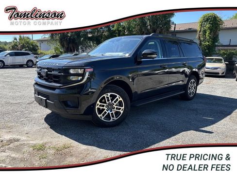 Used 2025 Ford Expedition Max Active AWD/4WD image 1