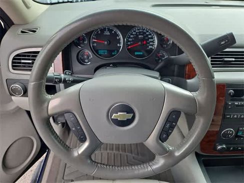 Used 2013 Chevrolet Avalanche LT w/ All-Star Edition image 22