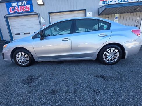 Used 2012 Subaru Impreza 2.0i image 8