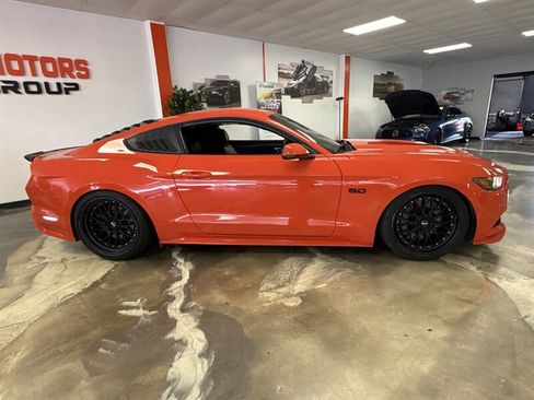 Used 2016 Ford Mustang GT Premium w/ GT Performance Package RWD image 3