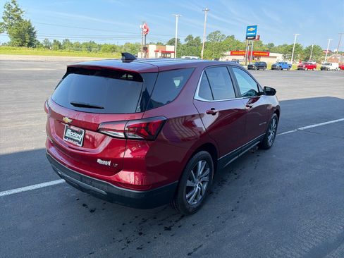 Used 2023 Chevrolet Equinox LT FWD image 4