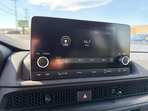 Used 2023 Honda CR-V EX image 17