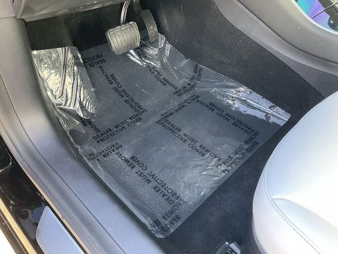 Used 2020 Tesla Model 3 Long Range image 19