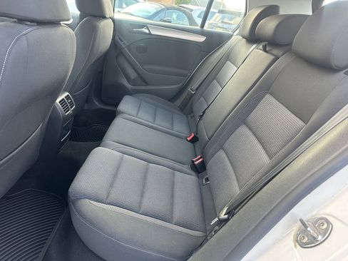 Used 2013 Volkswagen Golf TDI image 23