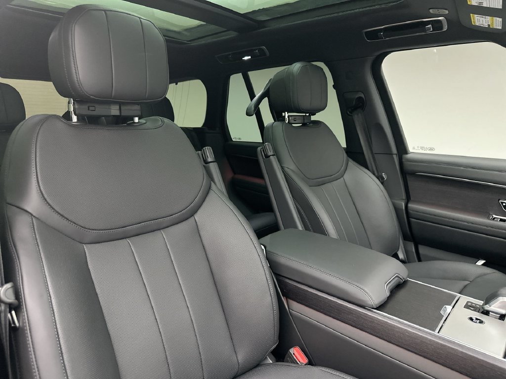 New 2026 Land Rover Range Rover SE AWD/4WD image 6