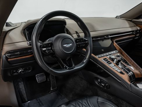 Used 2024 Aston Martin DB12 Coupe RWD image 43