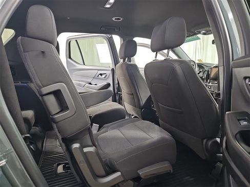 Certified 2023 Chevrolet Traverse LT image 14