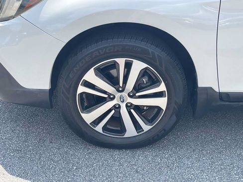 Used 2018 Subaru Outback 2.5i Limited AWD/4WD image 7