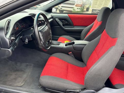 Used 1994 Chevrolet Camaro LT image 8