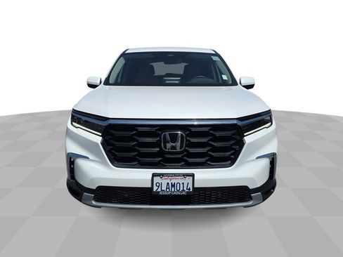 Used 2024 Honda Pilot EX-L image 3