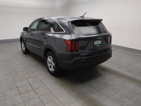 Used 2023 Kia Sorento LX AWD/4WD image 5