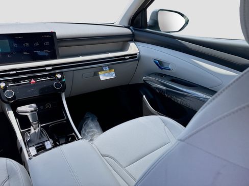 New 2026 Hyundai Tucson SEL FWD image 16