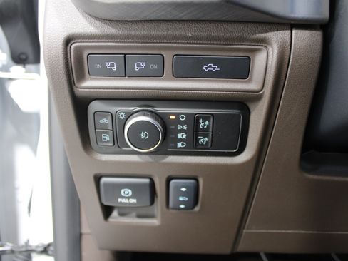 Used 2024 Ford F150 King Ranch w/ FX4 Off-Road Package image 8