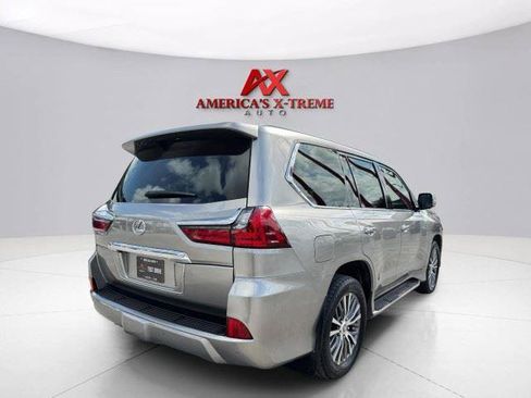 Used 2019 Lexus LX 570 4WD w/ Luxury Package image 8