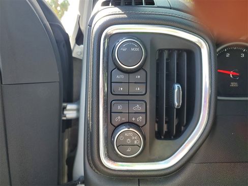 Used 2020 Chevrolet Silverado 2500 High Country image 28