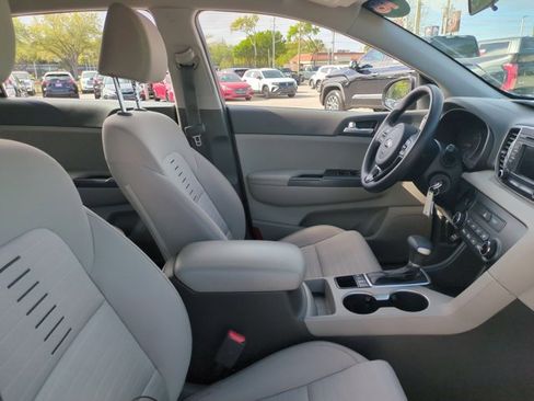 Used 2018 Kia Sportage LX image 20