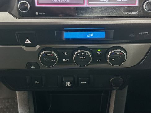 Used 2021 Toyota Tacoma SR5 image 22