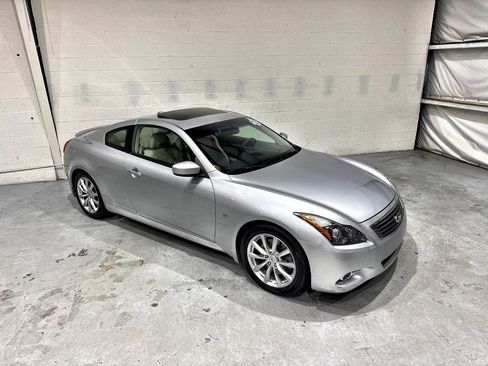 Used 2014 INFINITI Q60 Journey w/ Premium Package RWD image 9
