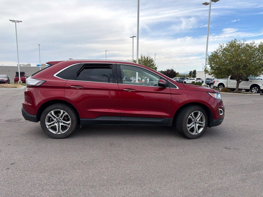 Used 2016 Ford Edge Titanium w/ Technology Package AWD/4WD image 4