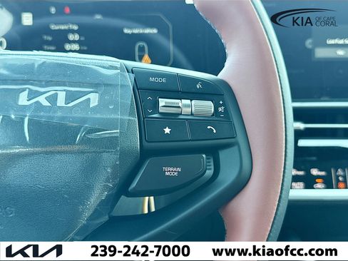 New 2026 Kia Sportage SX AWD/4WD image 37