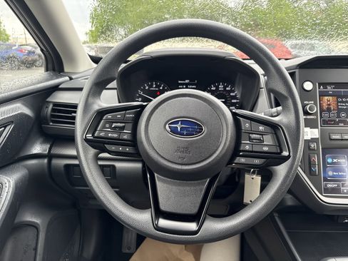 Used 2025 Subaru Crosstrek 2.0i image 17